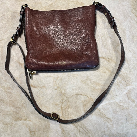 Fossil Bags Fossil Brown Leather Medium Size Crossbody Bag Poshmark